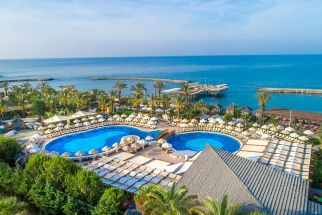 EOS BEACH RESORT